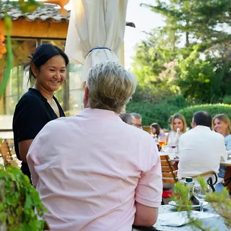 Chateau Les Sacristains Aparthotel 3*