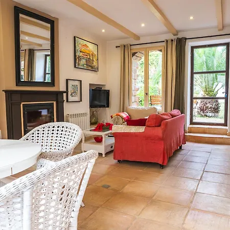 Chateau Les Sacristains Aparthotel Montagnac (Herault)