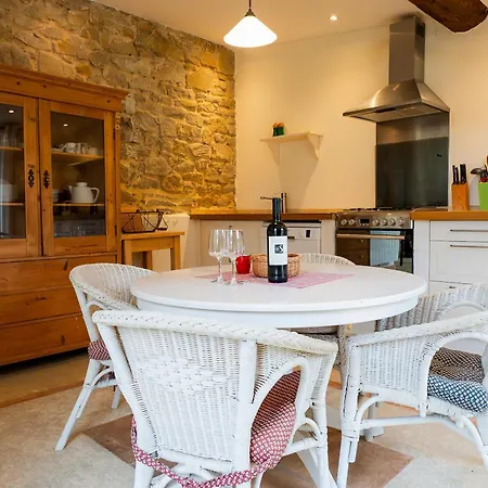 Chateau Les Sacristains 3* Montagnac (Herault)