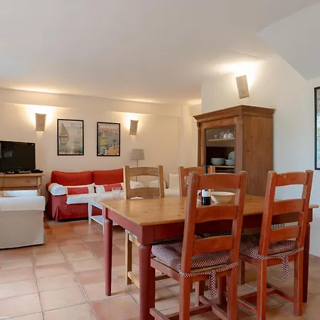 Chateau Les Sacristains Aparthotel Montagnac (Herault)